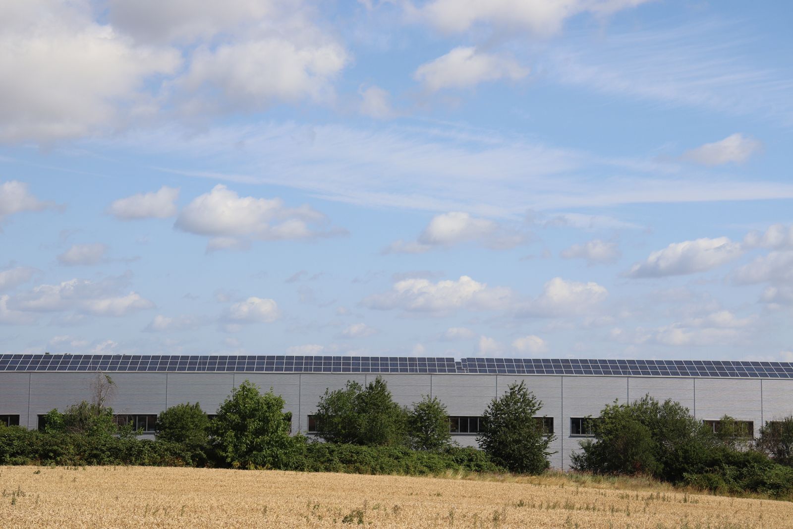 Distribution warehouse, demand charge focus