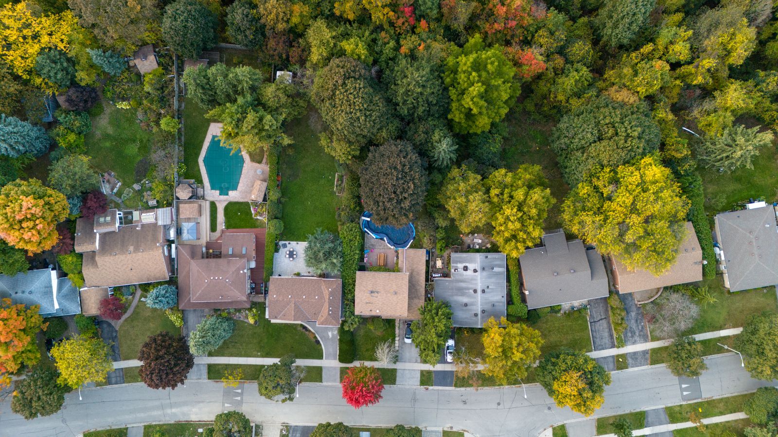 Aerial view of a Triangle area residential neighbourhood
